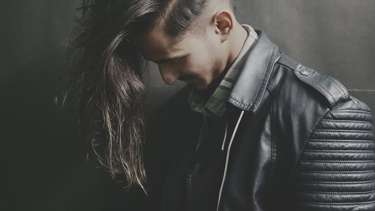 2018 TRENDING  HAIRSTYLE || MEN BUN ||