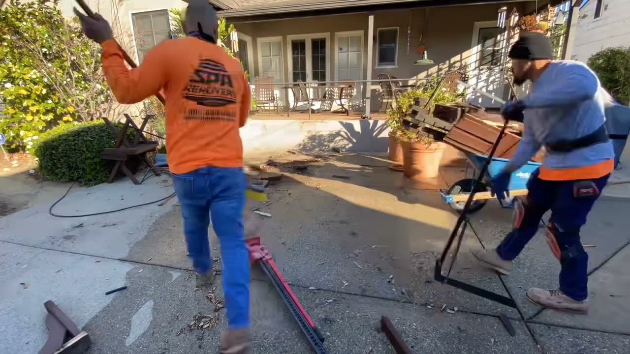 Spa Removal 📍Pasadena, Ca www.SpaRemovers.com (714)631-5301