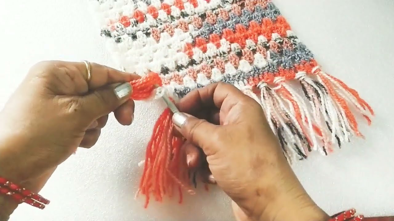 मफलर में लटकन लगाने का असान तरीका || How to attach tassel  @ knitart