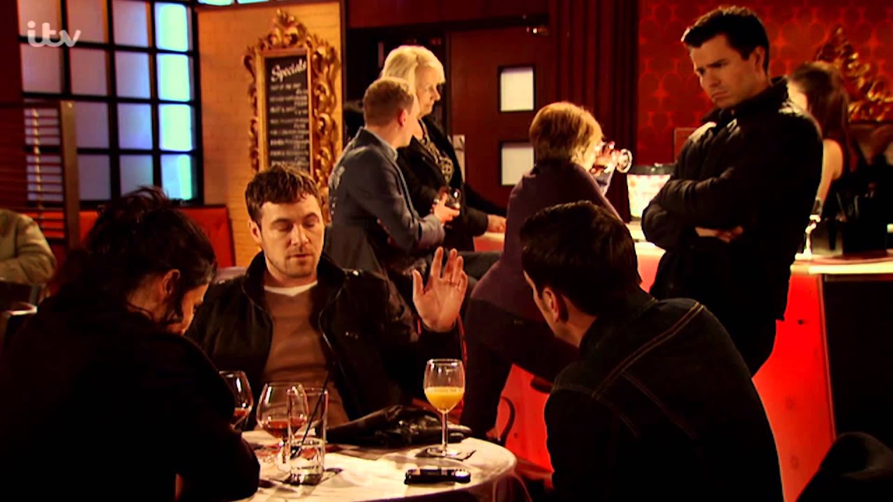 Coronation Street - Paul Tells Everyone That Toni Is Dead