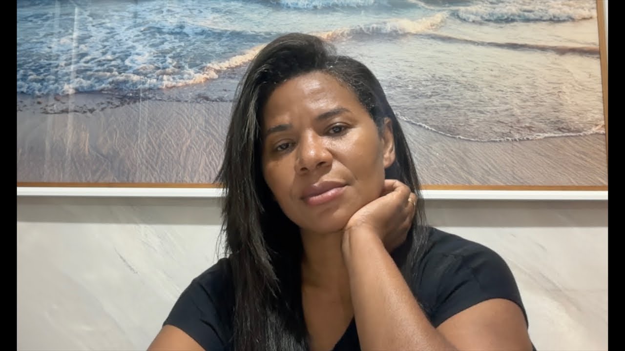 AO VIVO UM SILÊNCIO ESTRANHO COMEÇOU A DIZER MAS DO PALAVRAS O SILÊNCIO SE QUEBRARÁ COM A RESPOSTA￼