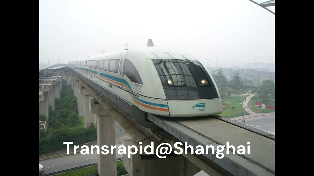 430km h Side View of Transrapid in Shanghai