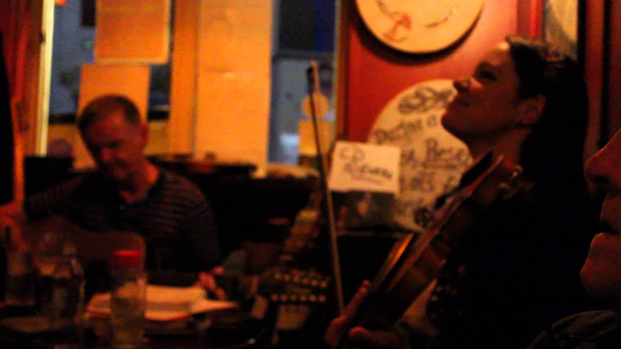 Music Session Cleere&acute;s Pub Kilkenny
