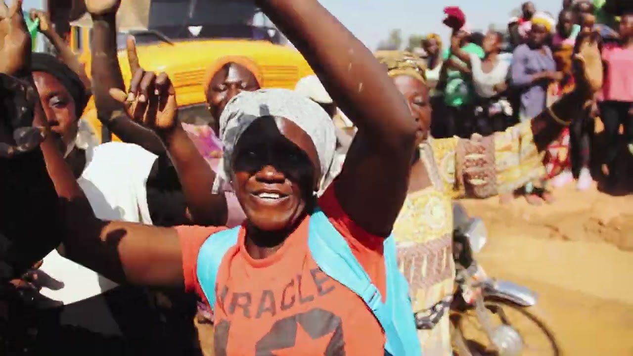 GARI DA NIKA by Daff Dee. Official video