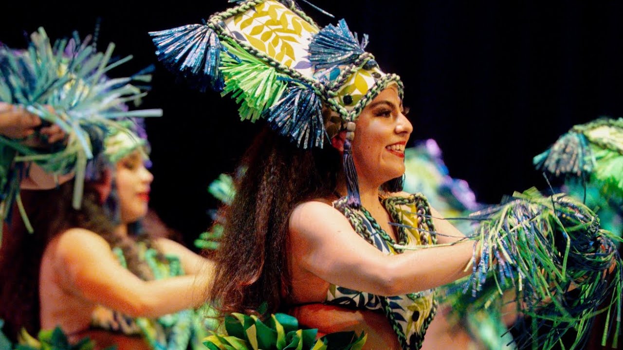 Ta'aroa,  danza, tahiti