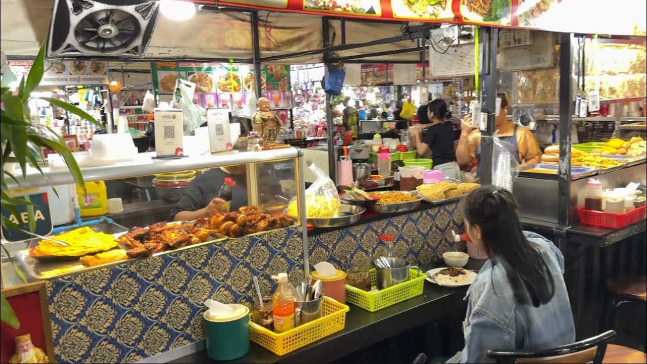 ផ្សារសំហាន់/ Phsar Samhunt in Phnom Penh City, Cambodia 