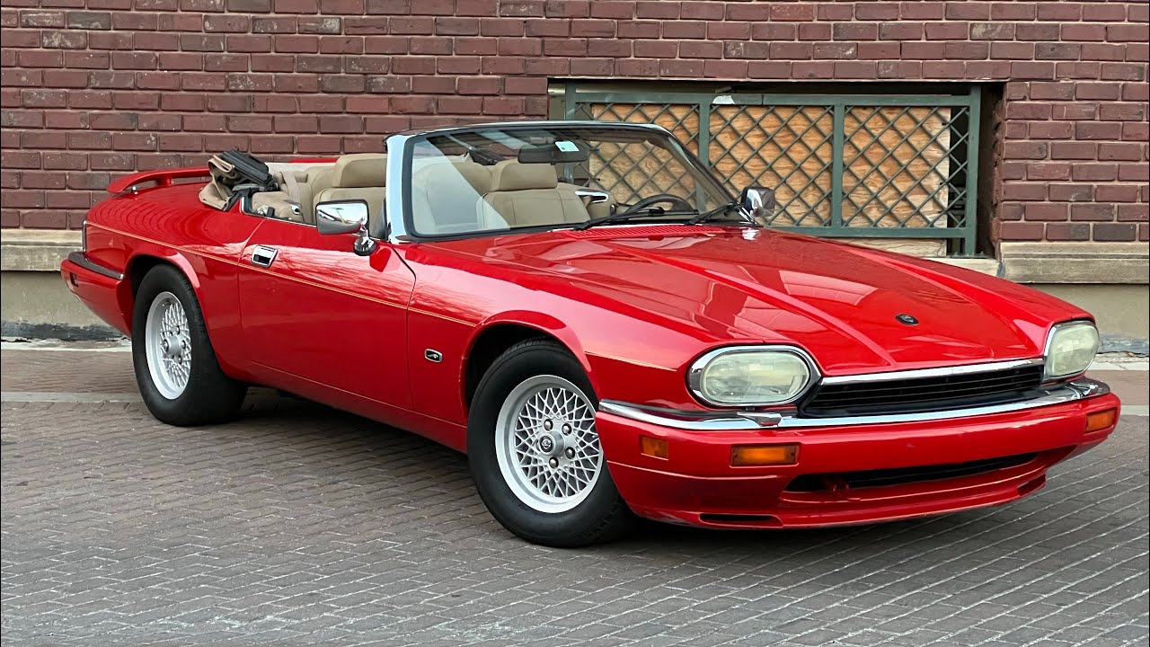 Продается Jaguar XJS Convertible 2+2 4,0 л 1994 года выпуска с пробегом 69 тысяч миль.