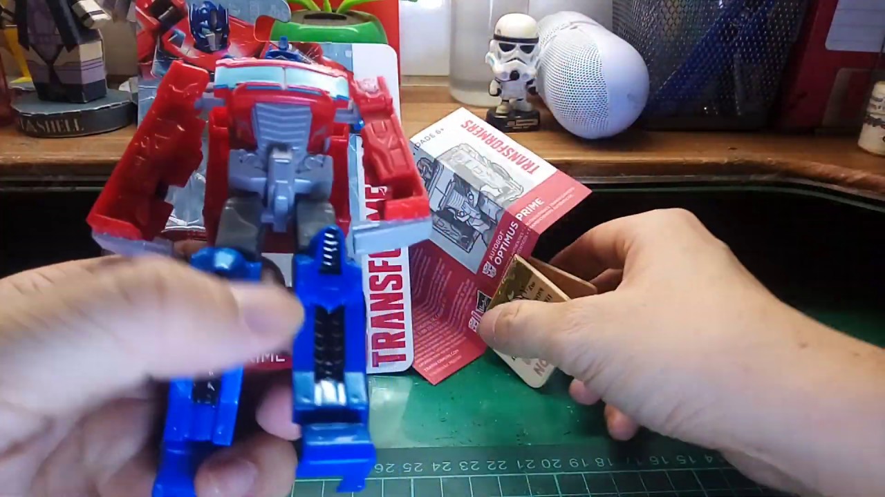 AUOTBOT OPTIMUS PRIME 2019新年快樂