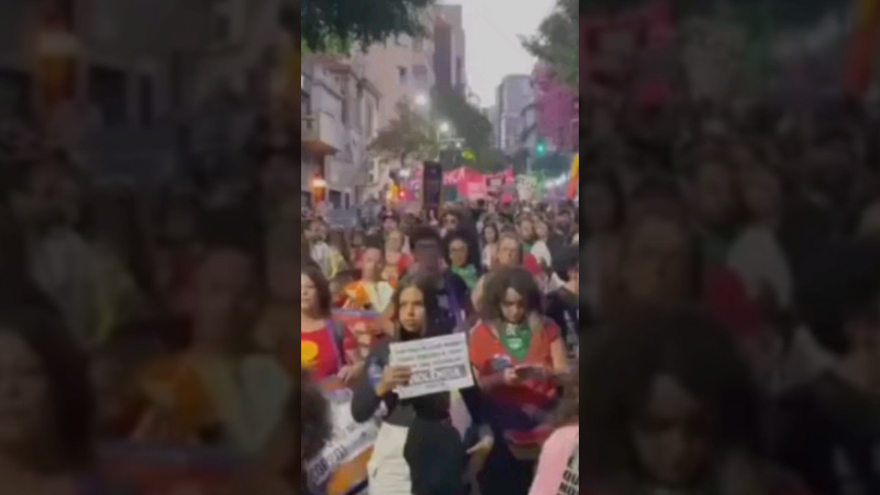Thousands March in Sao Paulo Against Proposed Anti-Abortion Bill