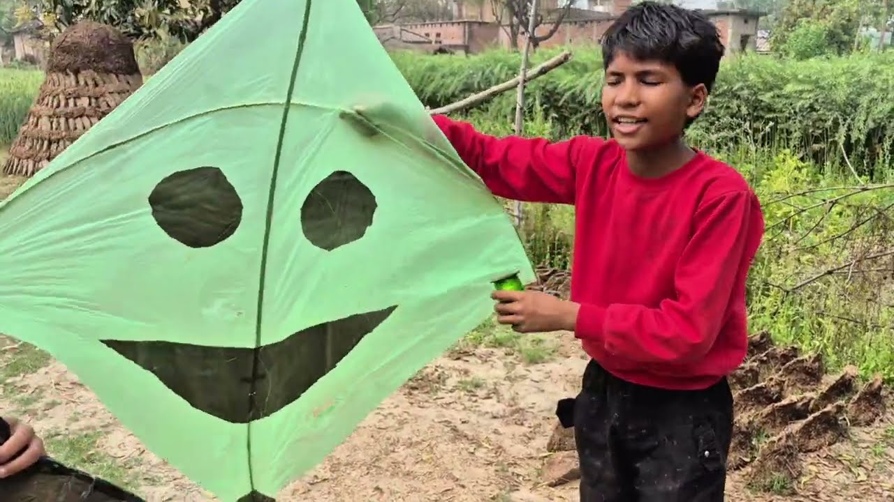 Big Size Green and Black Kite Flying 🪁Kite flying vlogs 