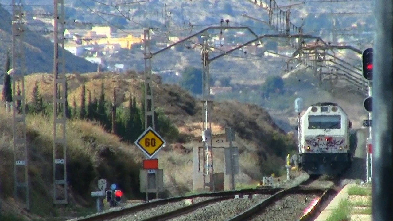 Trenes pa' aburrir 14. Trenes por la línea Alicante-La Encina 1ª parte