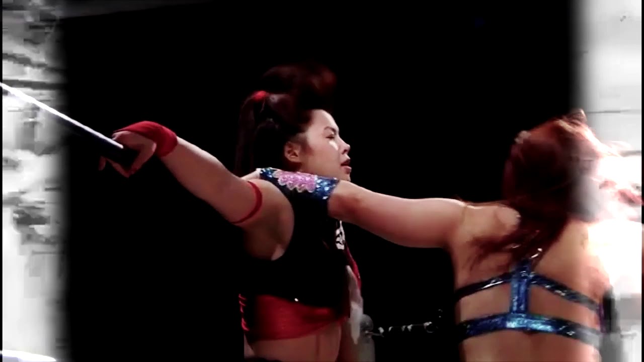 Io Shirai vs Yuhi -  Stardom Season 15 New Year Stars 2014 - Tag 5 - Highlights HD