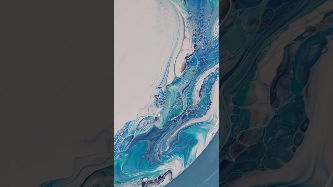 Vinyl Record Resin Clock 🌊⏰ Fluid Art #shorts