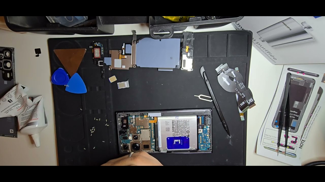 Samsung S23 ultra,  Sostituzione completa del display originale.  