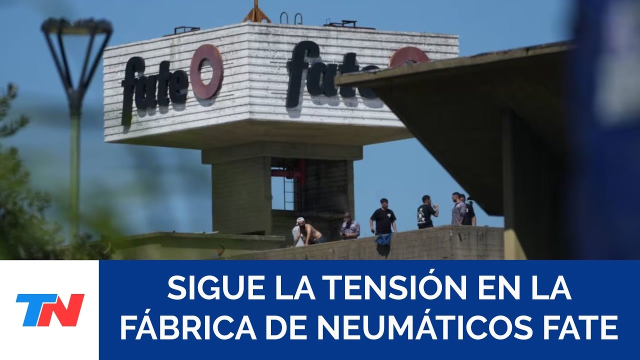 Sigue la tensión en el conflicto por los despidos en Fate: empleados continúan dentro de la fábrica