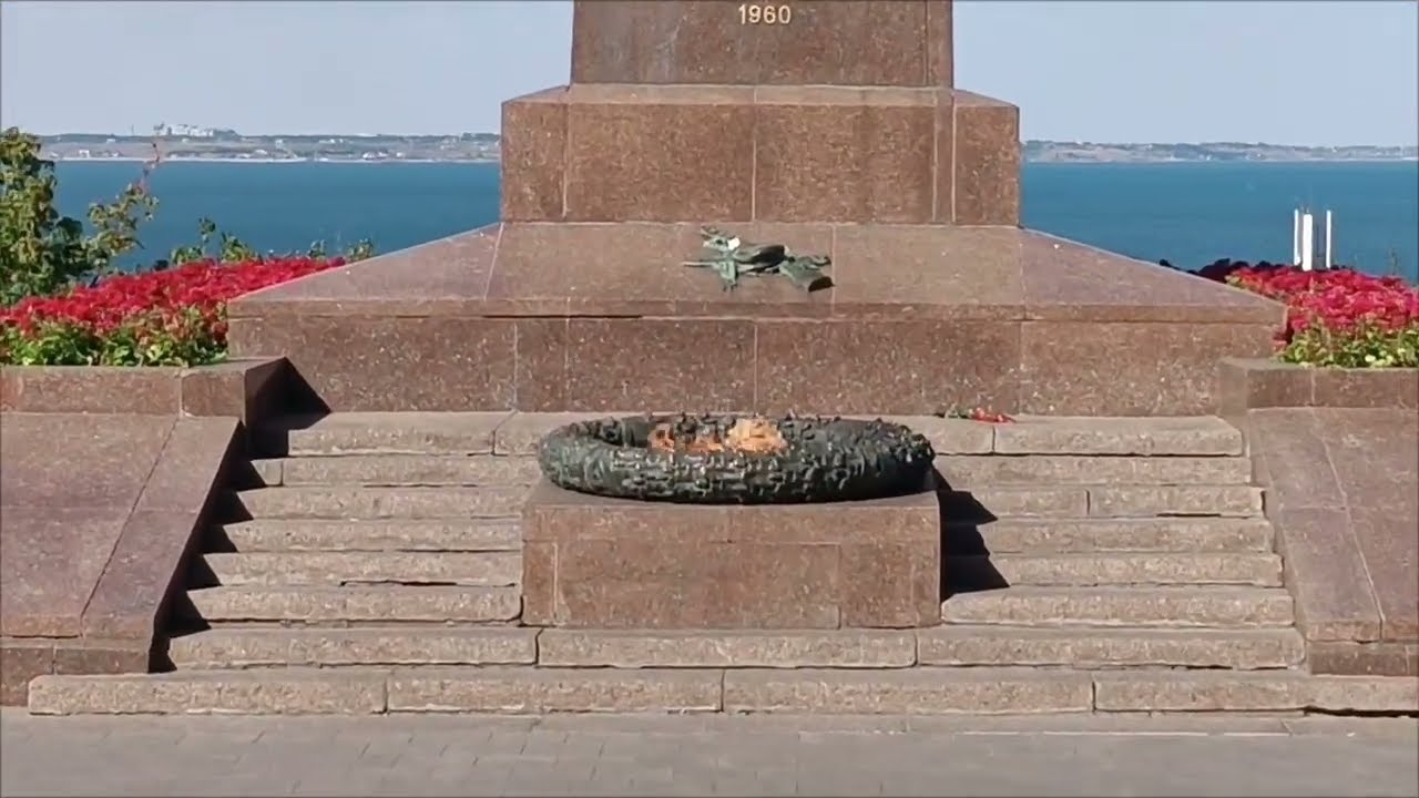  Свято - Троицкий Собор и по Екатерининской. По Лидерсовскому  бульвару к Аллее Славы.Odessa. 07.25.