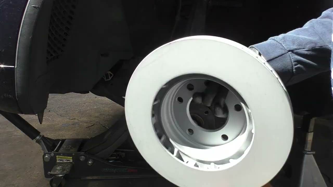 VW Touareg Front Brake Rotor and Pad Replacement