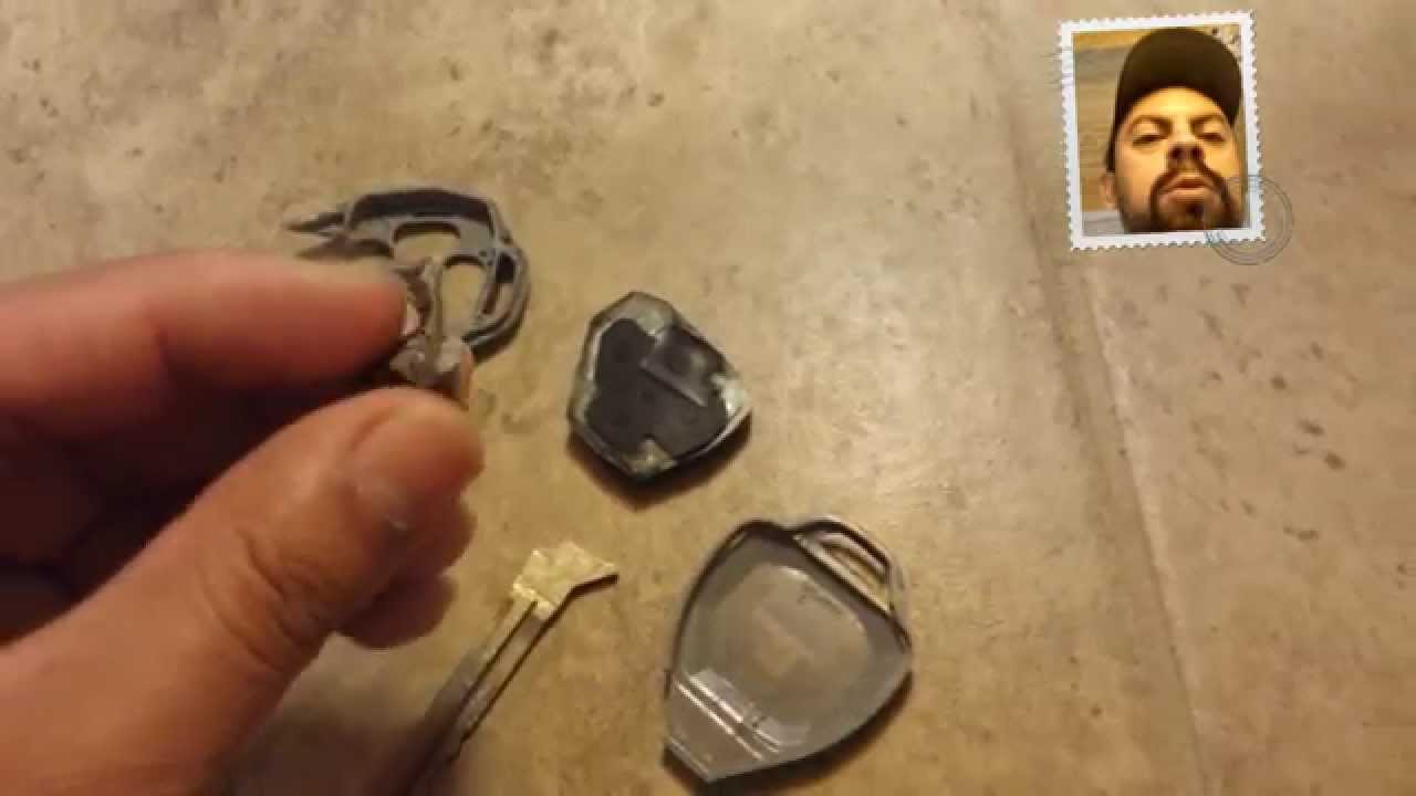 Cómo cambiar el chip de una llave rota a una nueva