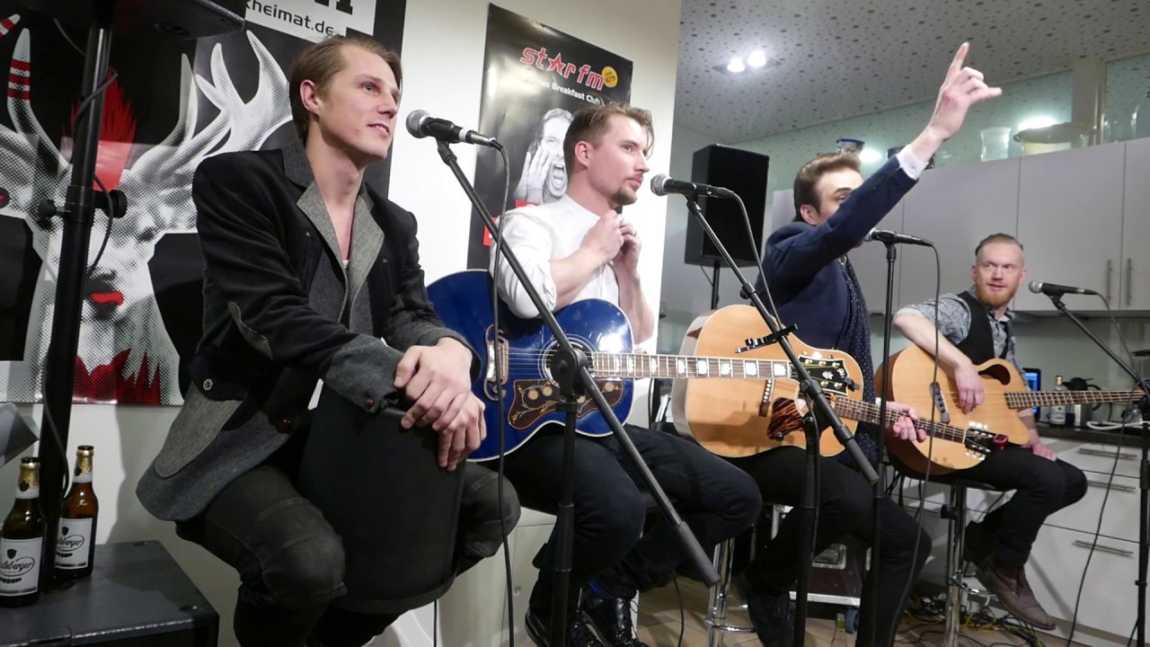 Royal Republic - When I see you dance with another 26.02.2016 (acoustic live @ Star FM, Berlin)
