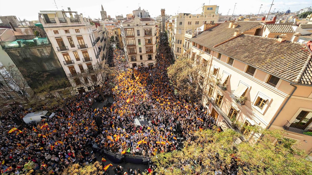 Acto en defensa de la igualdad de todos los españoles en Valencia