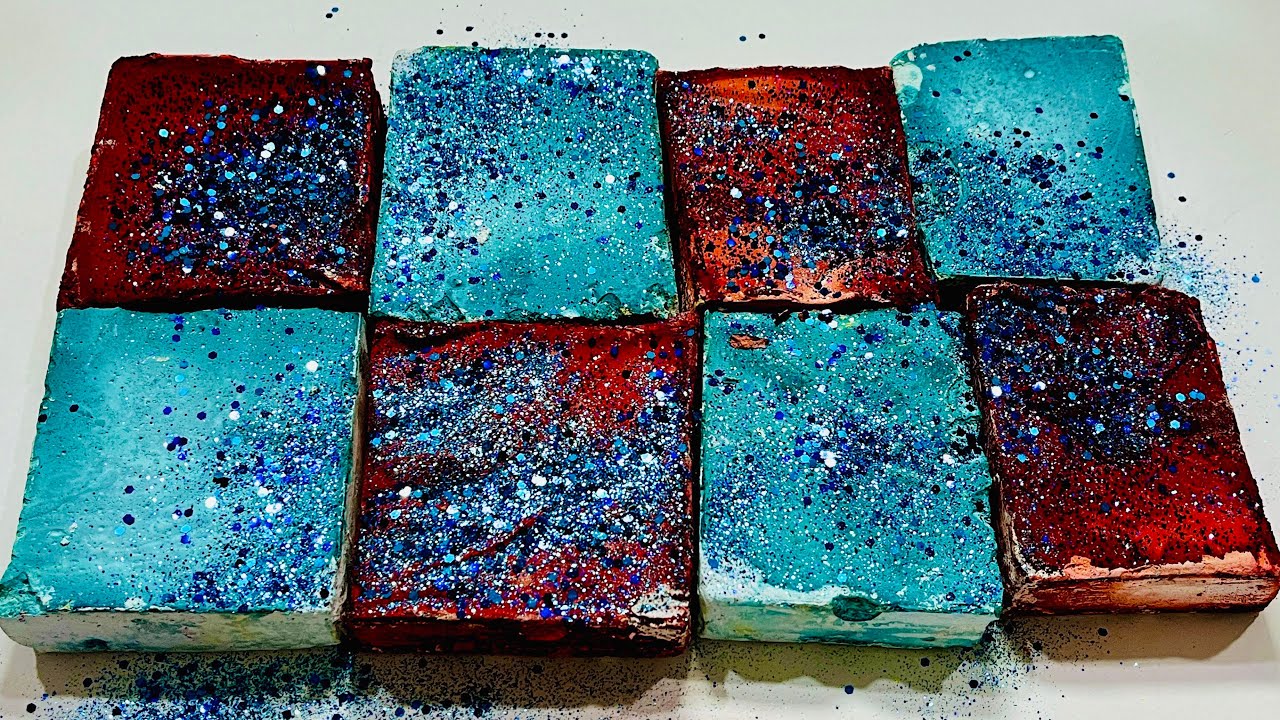 #gymchalkcrushingasmr Fresh Home Made soft & Crunchy Blue and Red Gym chalk blocks🫶#oddlysatisfying