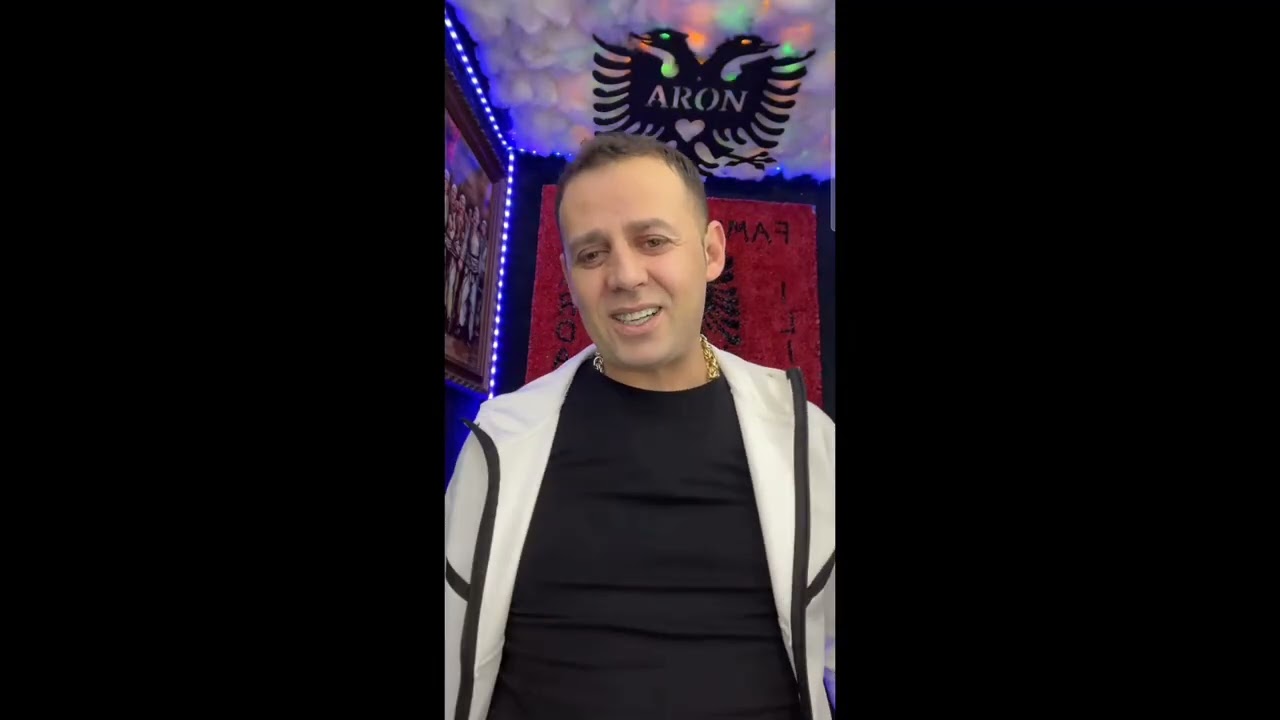 Aroni shum nervos pas rrahjes se Gjak Ftohtit dhe nga Tiktokeret qe flasin keq per te. 