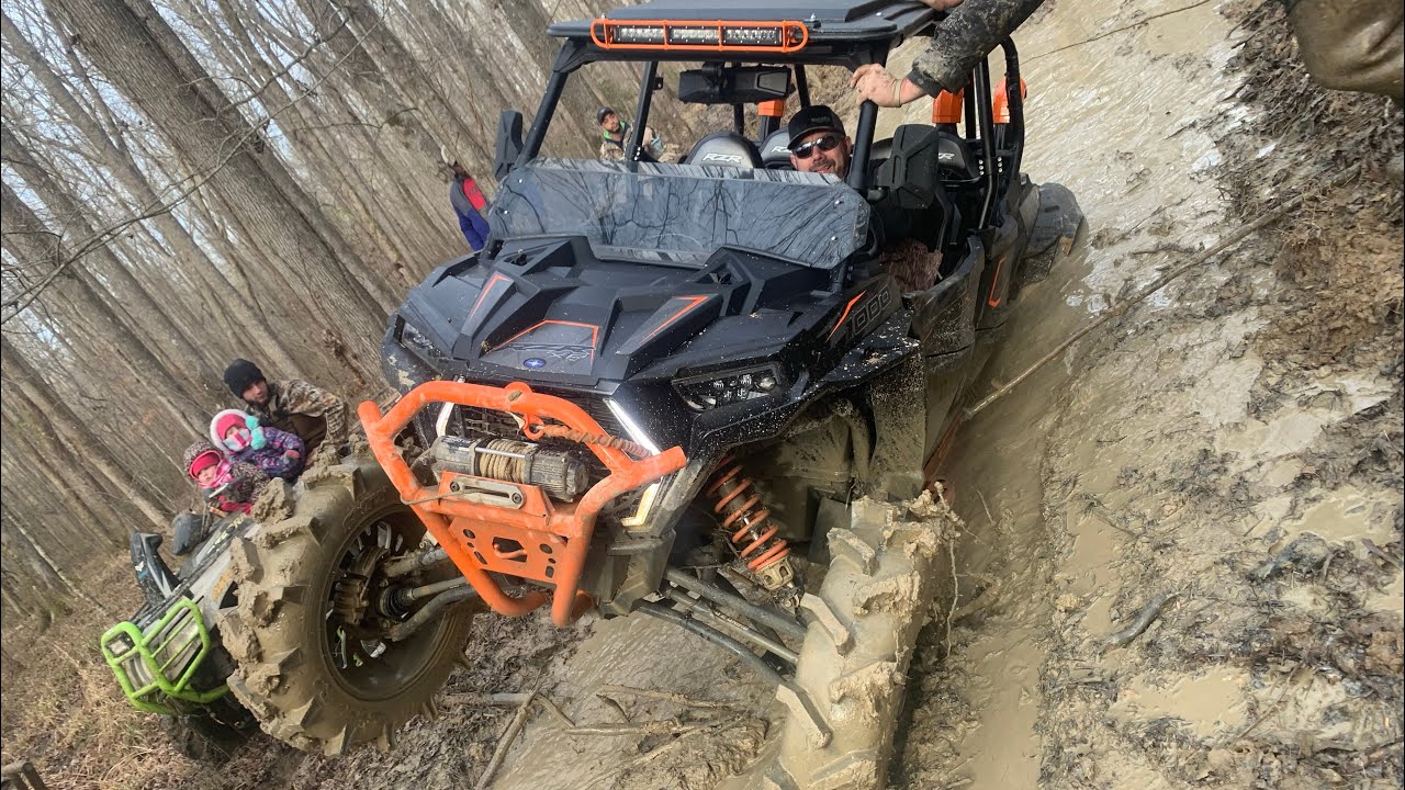 Highlifter RZR on 35's Walks on Everyone