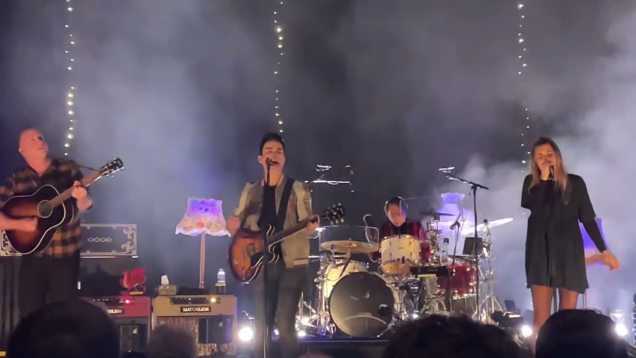 Far From Saints- Screaming Hallelujah - Town Hall birmingham 15/11/2023
