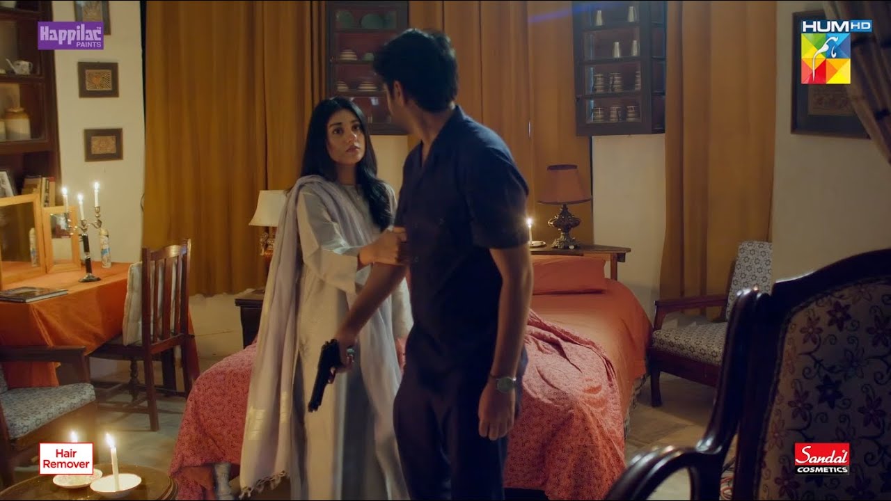 Tumhare Hathon Baap Ko Marta Nahi Dekh Sakti...! #sarakhan #imranashraf - Namak Haram - HUM TV