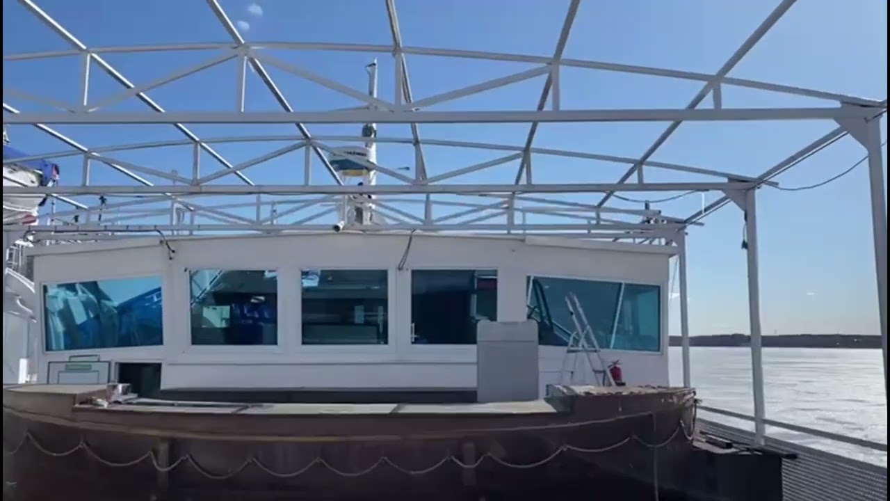 Замена тента на теплоходе Гжель