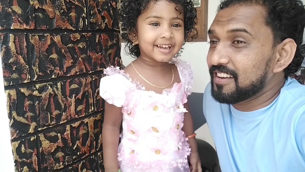 DHALA TALKING AND SINGING...😂😂👍