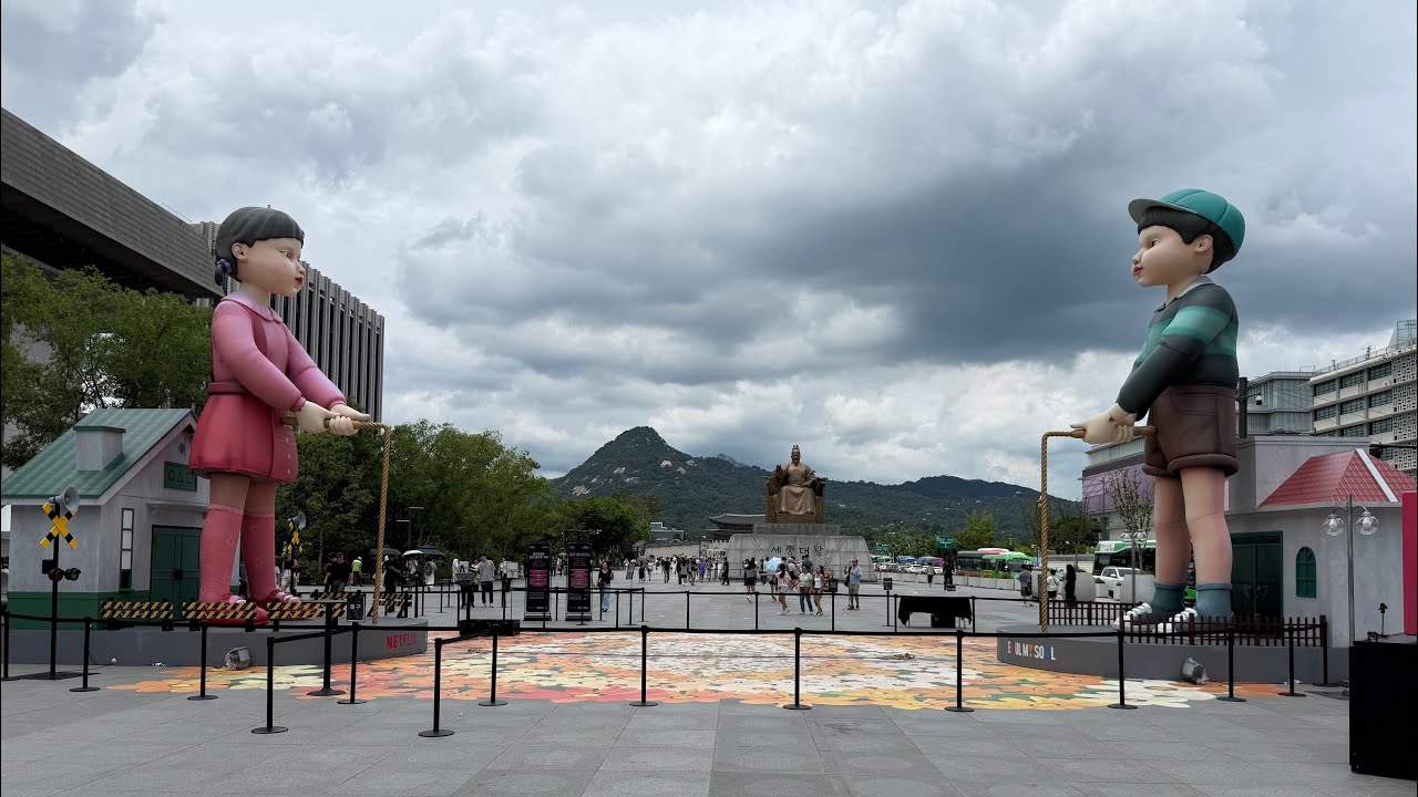 Exploring Seoul. GYEONGBOKGUNG Palace and a Pop-Up SquidGame