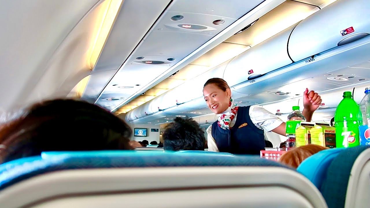 Philippine Airlines PR 422 | Economy Class In-flight Meal Service
