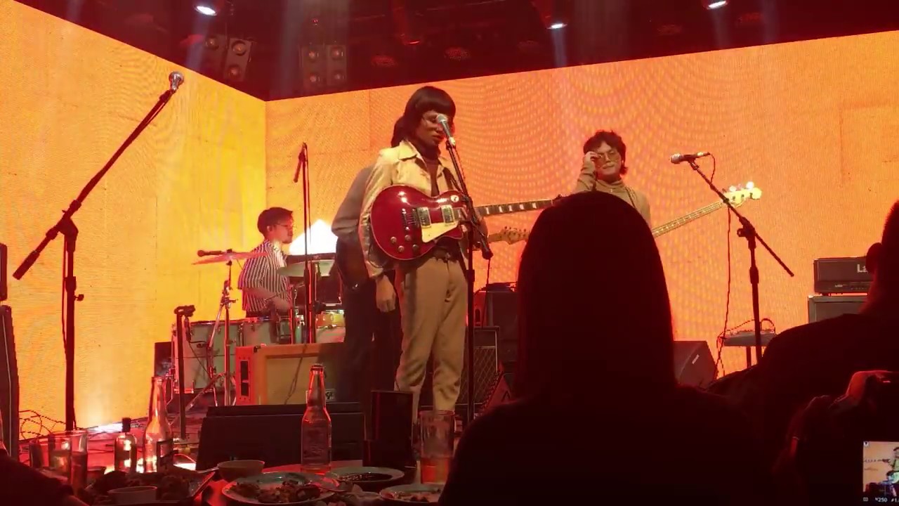 IV OF SPADES - Hey Barbara
