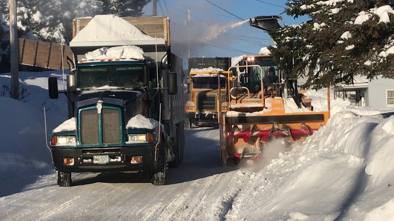 Madawaska highway department cleaning up after a snow storm