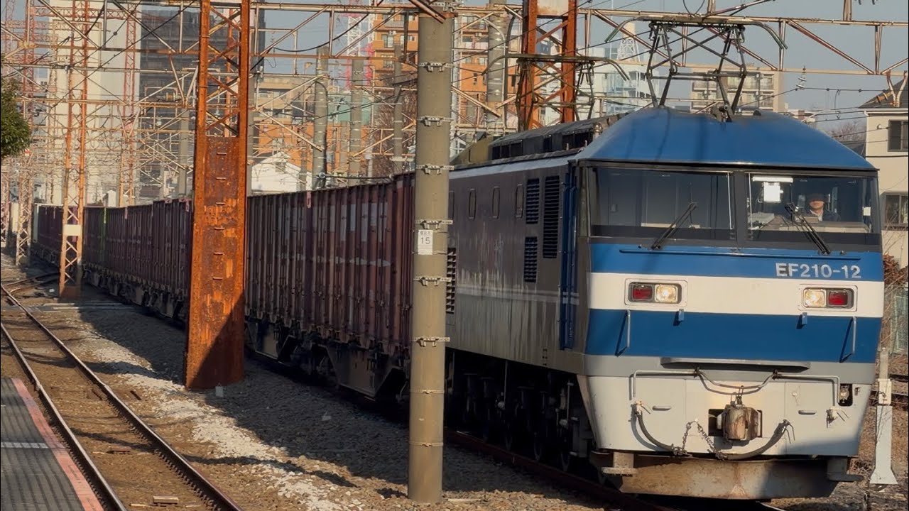 【4K高画質】JR貨物EF210形0番台12号機〔岡〕（新塗装・ルーバー白帯）＋コキ24両が川崎新町駅を通過するシーン（5066レ・岡A420・コンテナ輸送）2026.2.14