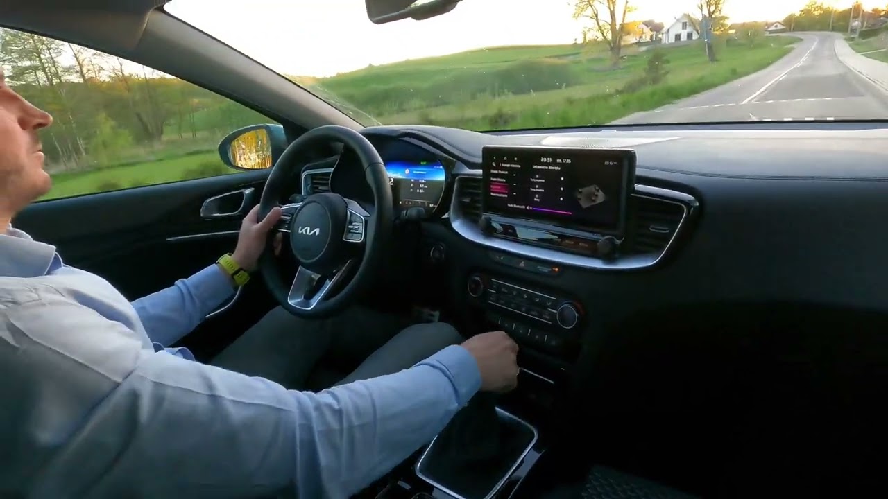 Test nagłośnienia Premium - JBL w nowej Kia CEED kombi 2022 | nagłośnienie JBL w Kia CEED 2022