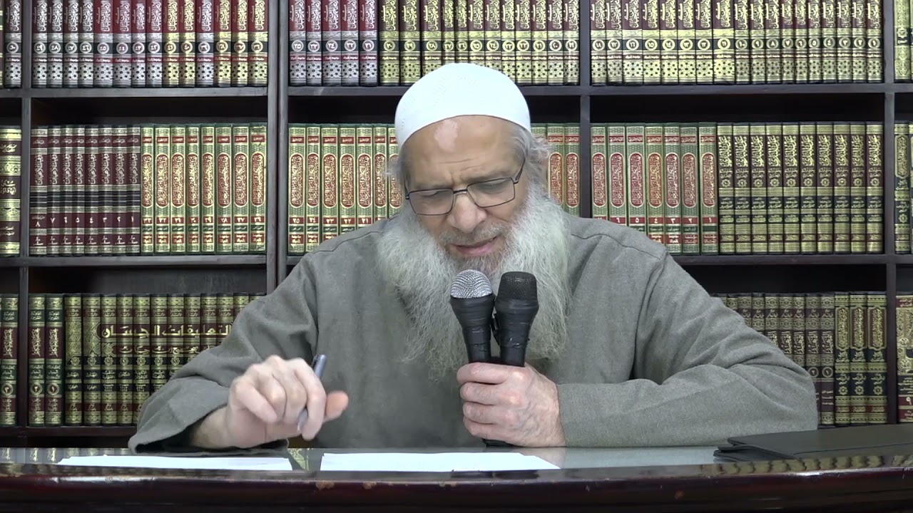 ما معنى قوله   اللهم بارك على محمد وعلى آل محمد ؟