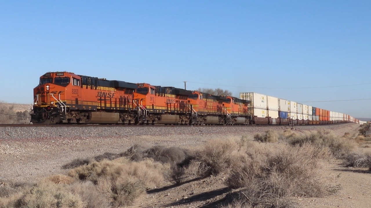 Compilation BNSF 224 Railroading at its best on the Cajon and Needles Sub