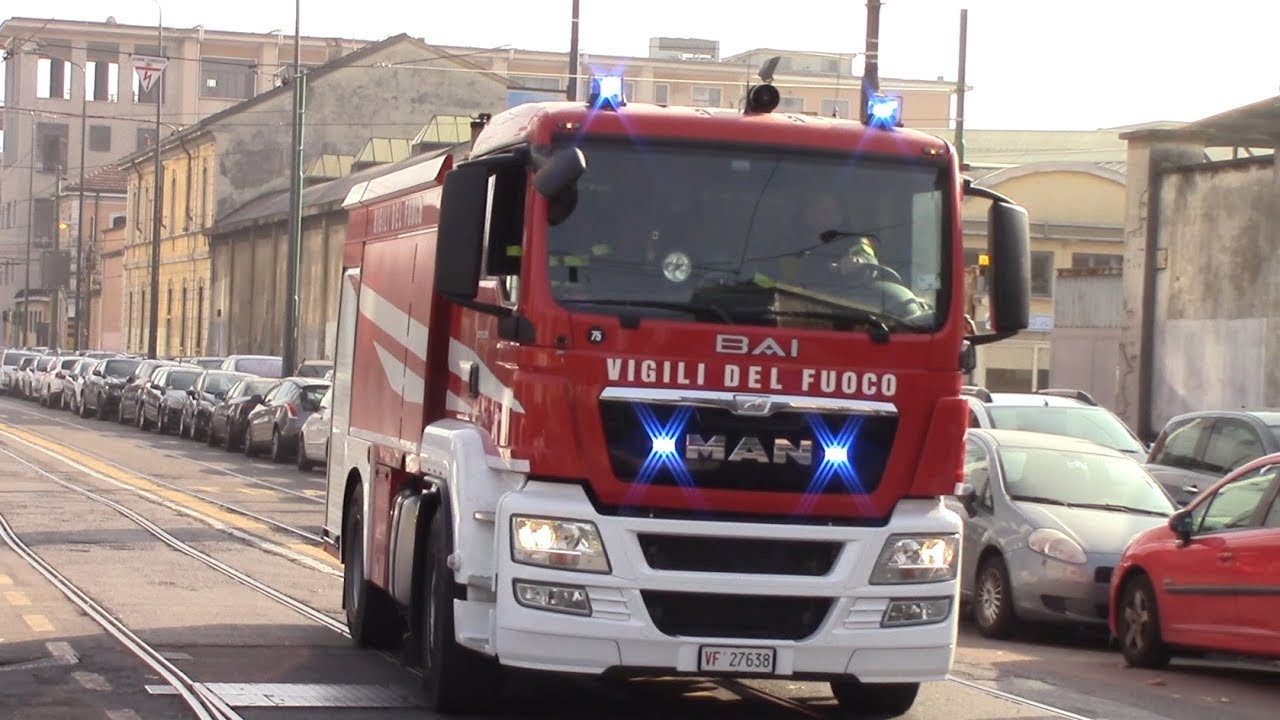 POLIZIA IN SIRENA + ABP + VETTURETTA + SAF FLUVIALE VIGILI DEL FUOCO MILANO IN SIRENA [COMPILATION]