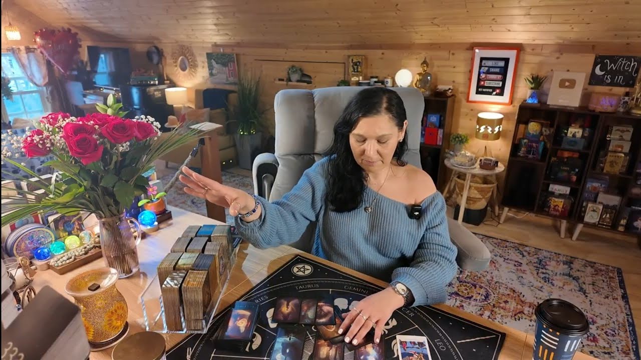 Стрелец ♐ Что пытается привлечь ваше внимание? 🎴 Карта Таро недели 🎴 15-21 февраля 2026 г.