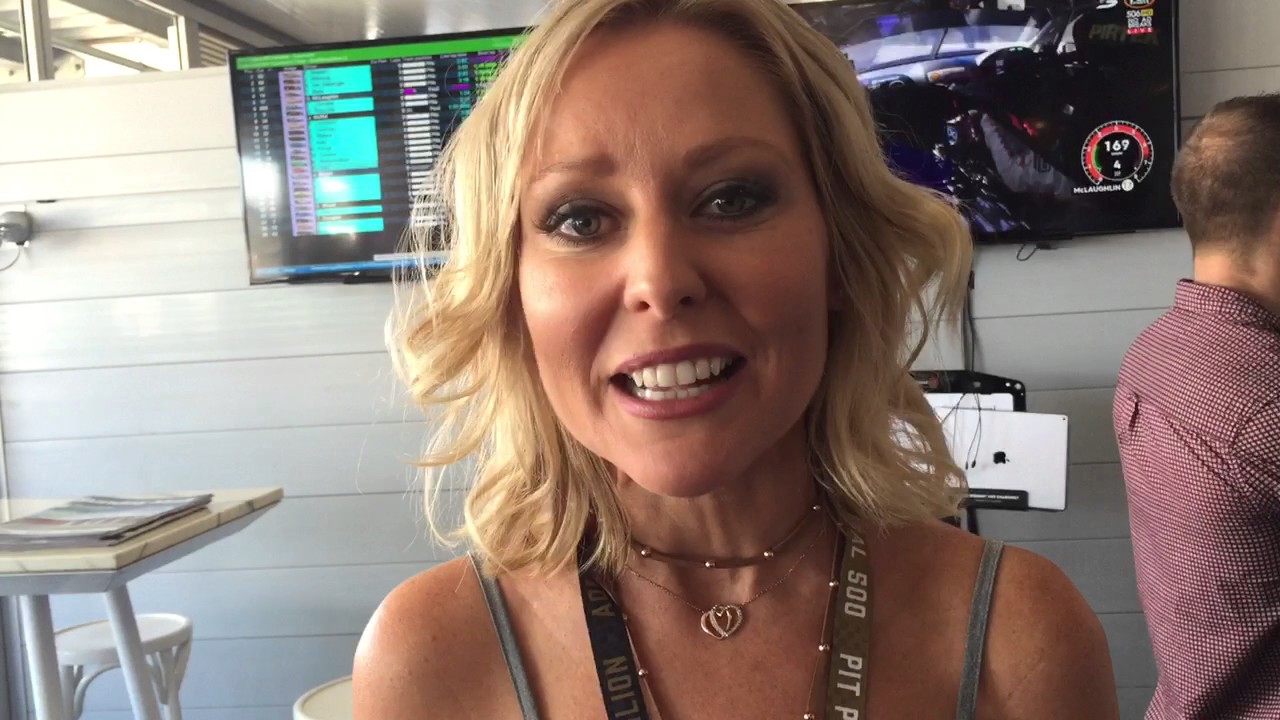 Charli Robinson talking about the Newcastle Supercars race