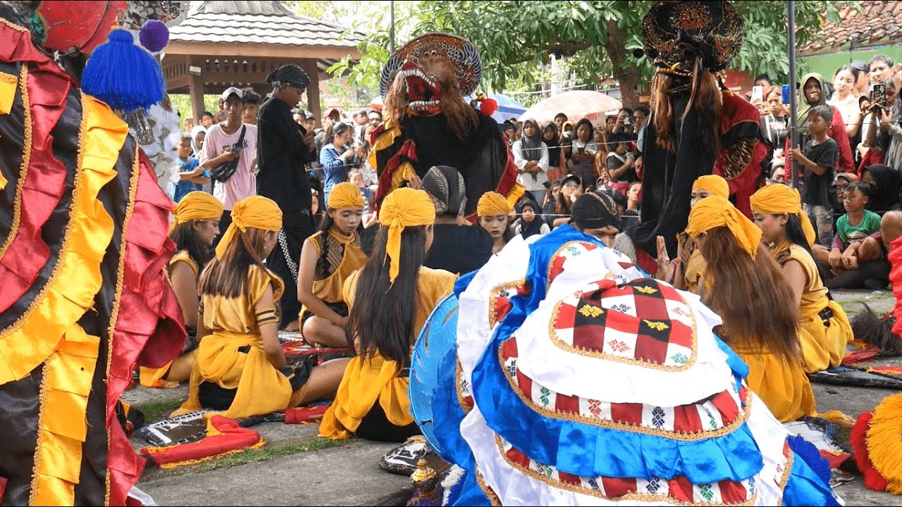 LUMBUNGAN NDADI || JATHILAN RKWB BABAK Putri RKWB PART 2 LIVE EMBUNG POTORONO