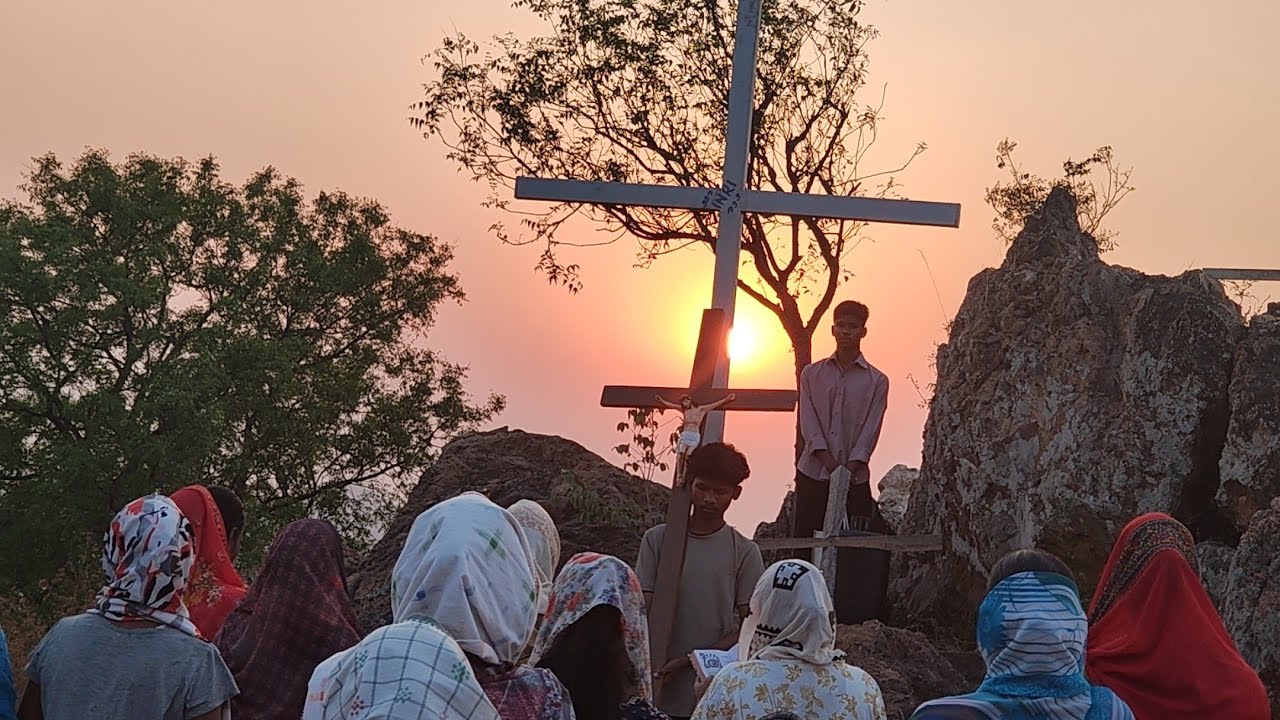 13 March 2026, खिजरी पहाड़ पर विश्वासियों का क्रूस रास्ता।