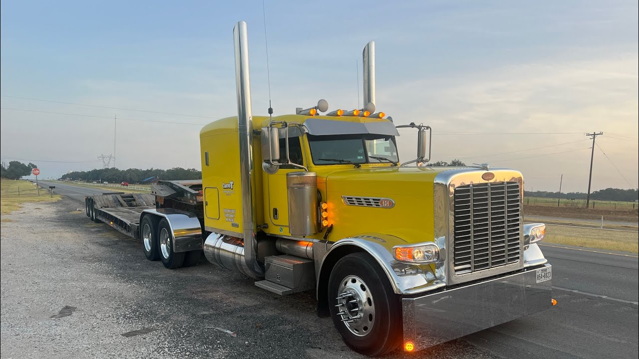 Day In The Life of Heavy Haul!!! Peterbilt 389 Glider Hauling CAT Paver and Roller!!!!!