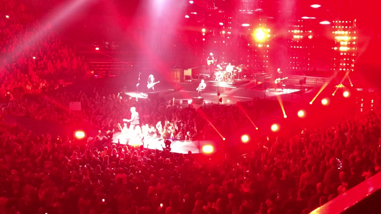 Eric Church Electric Worry Intro Drowning Man Grand Rapids Live 10/5/2019