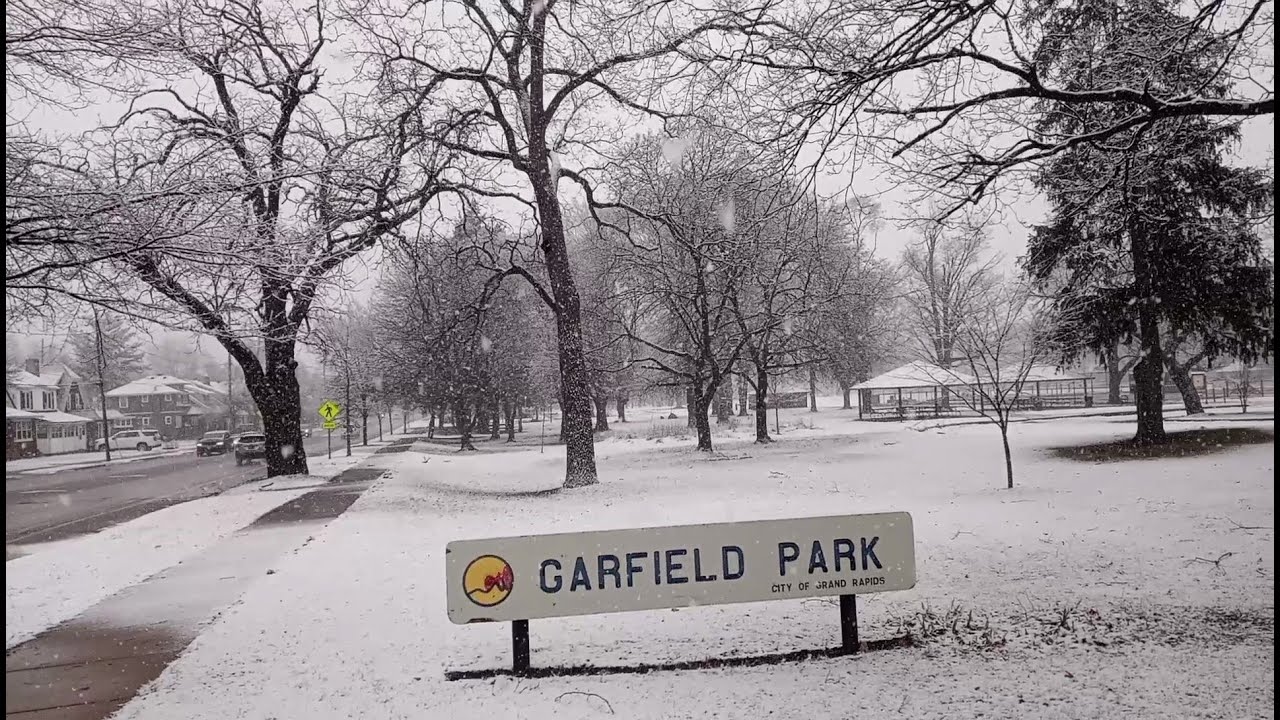 Walking Garfield Park in Lake Effect Snow (Grand Rapids, 1/10/2026)