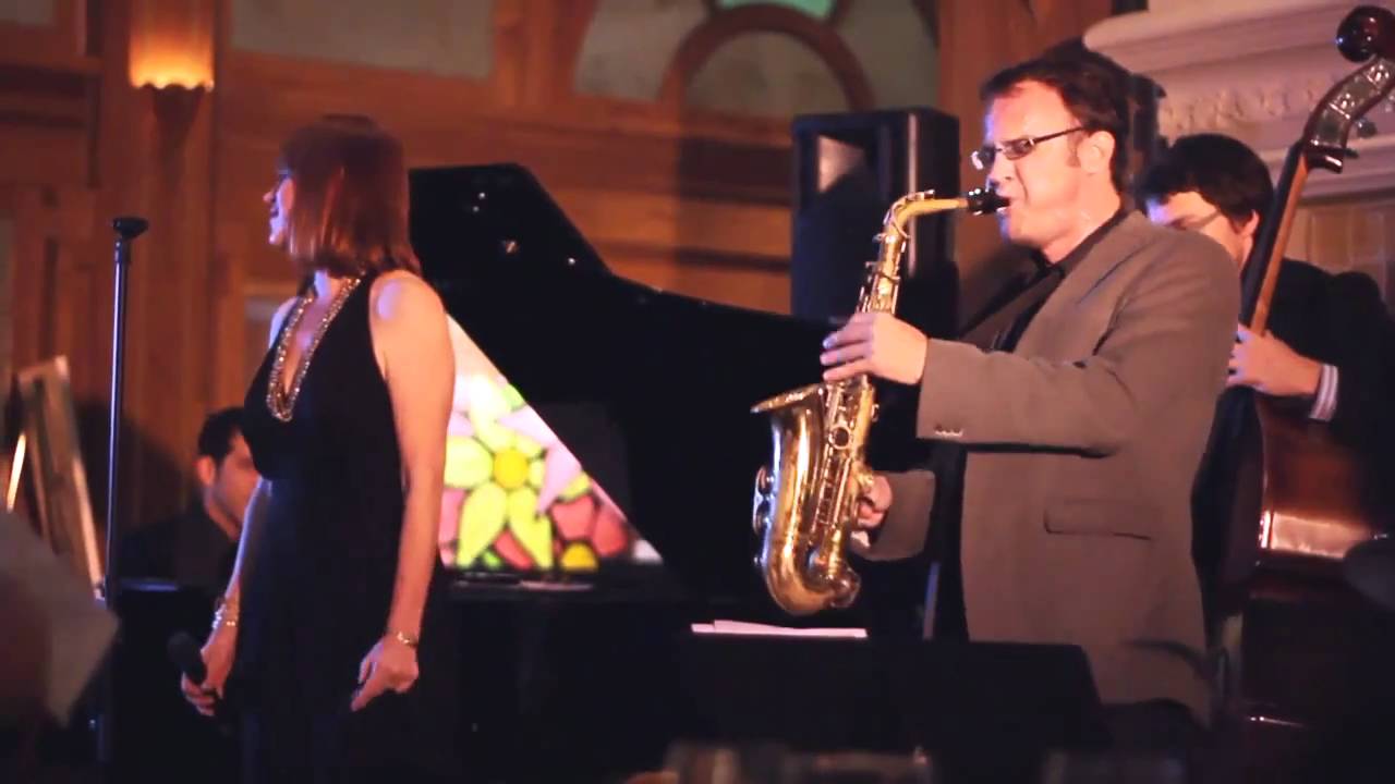 Molly Ringwald Performs Just You, Just Me at Casa del Mar