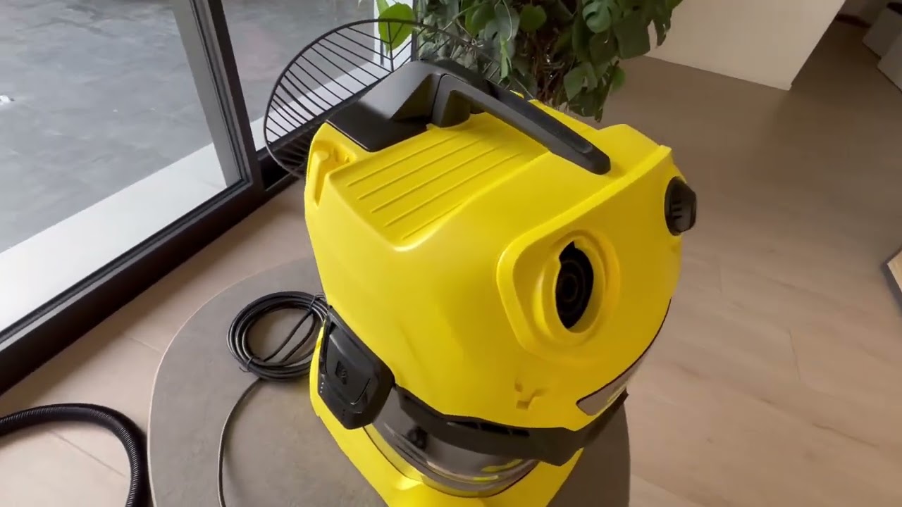 Kärcher WD 4 V S 20 5 22   Bidone Aspiratutto Solidi Liquidi, Versatile e potente