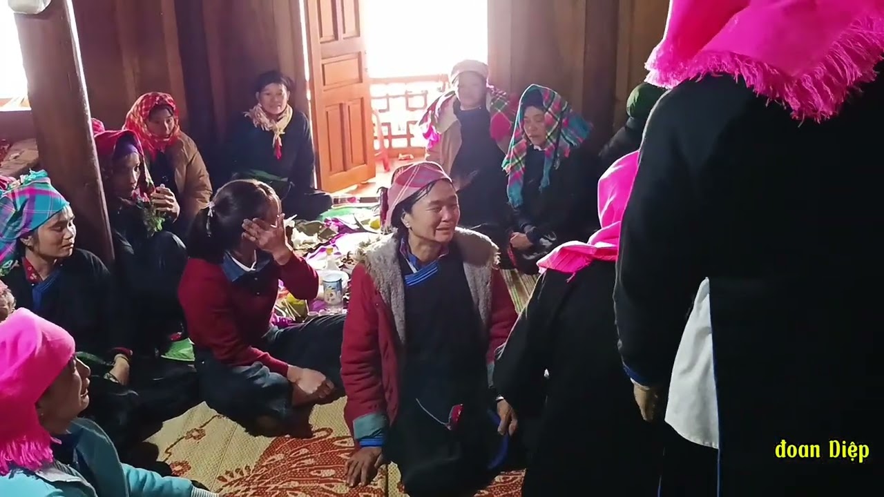 Videos cảm động cô dâu chuẩn bị về nhà chồng 